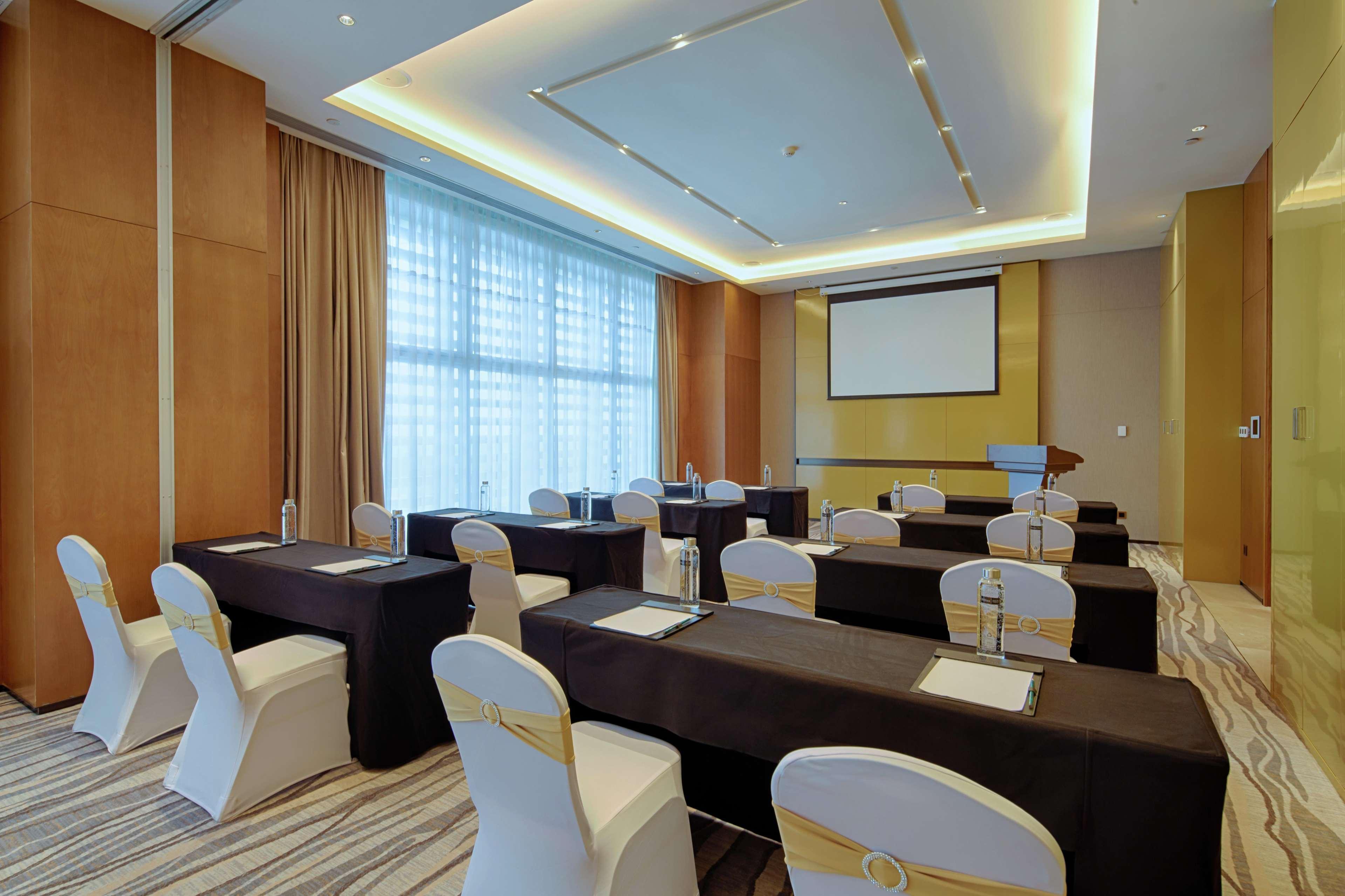 Hilton Garden Inn Zhuhai Hengqin Dış mekan fotoğraf